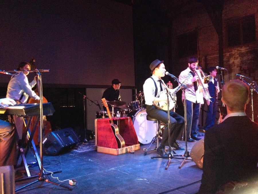 Blair Crimmins and his hookers serve up the ragtime.